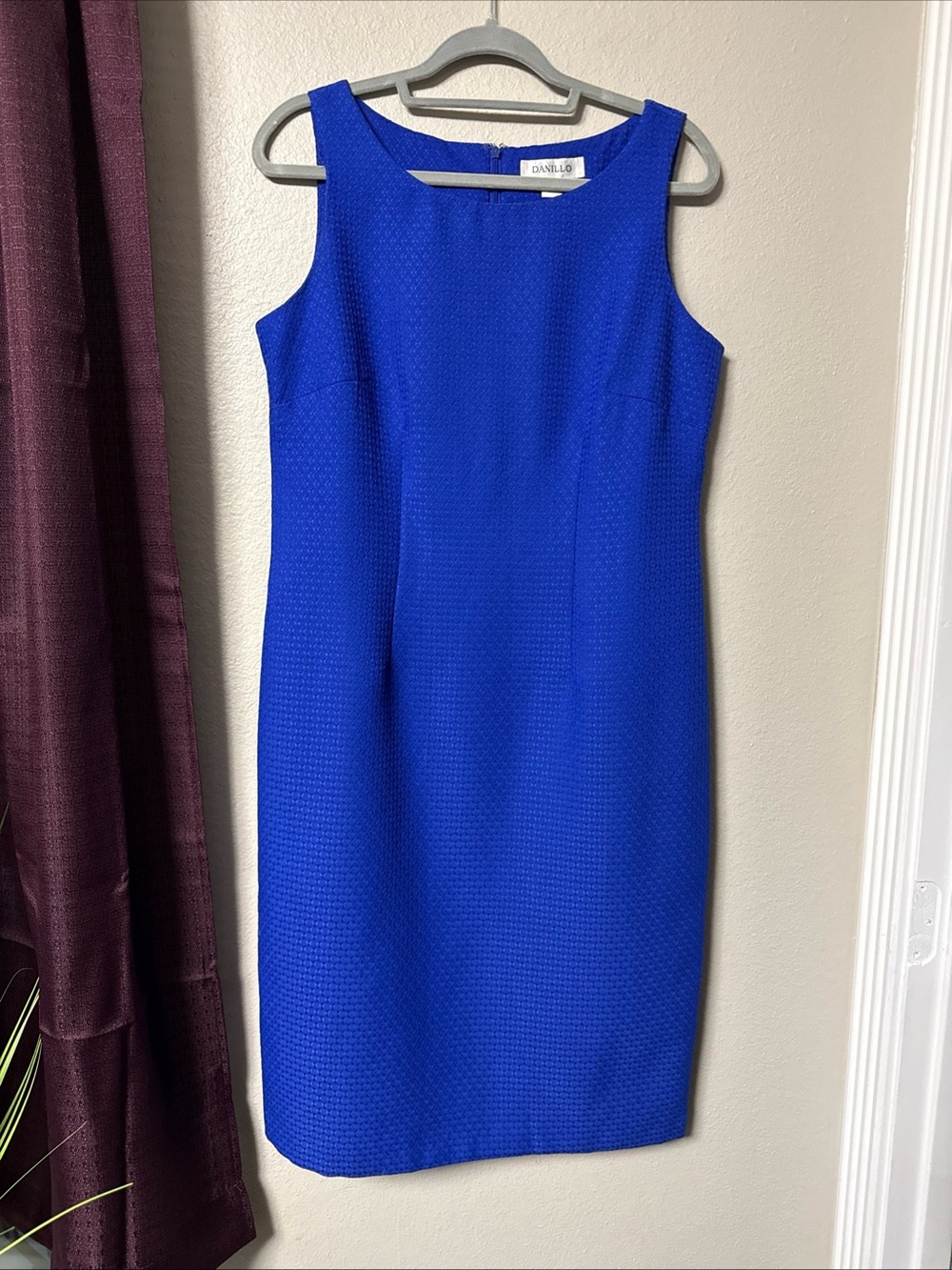 #824 Danilo Royal Blue Sleeveless Textured Shift Dress Size 10